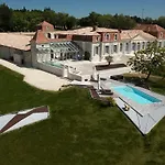 فندق مبيت وإفطار Chateau Prieure Marquet Saint-Martin-du-Bois (Gironde)