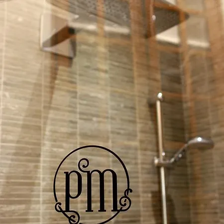 Bed & Breakfast Chateau Prieure Marquet 5*