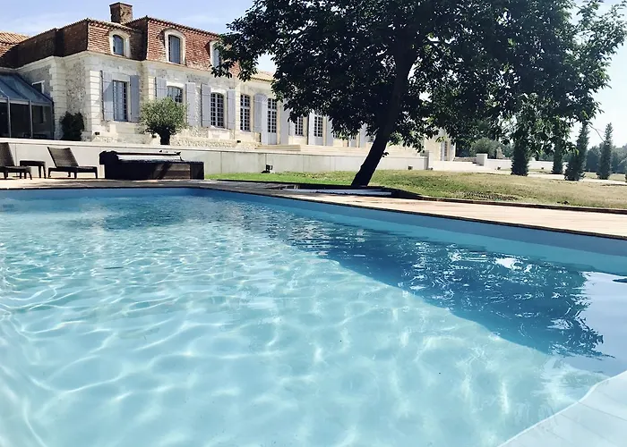 Chateau Prieure Marquet לינה וארוחת בוקר