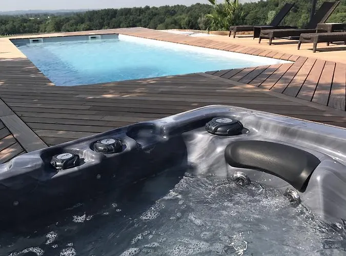 Chateau Prieure Marquet 5* Saint-Martin-du-Bois (Gironde)